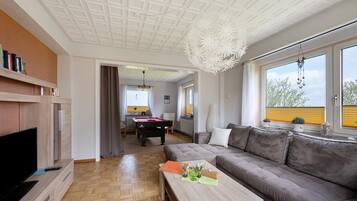 Fernseher, Stereoanlage