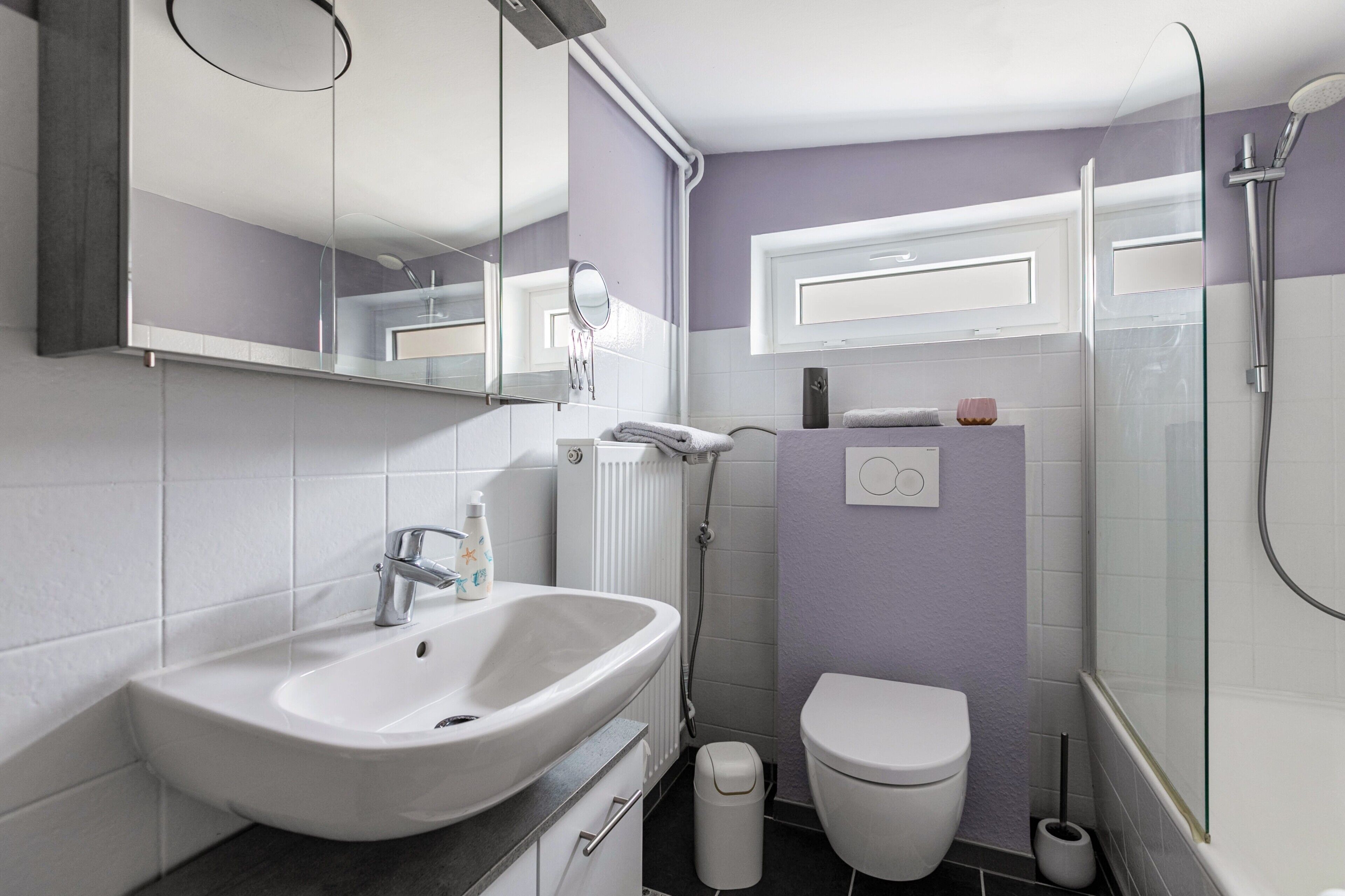 Doccia, asciugacapelli, asciugamani