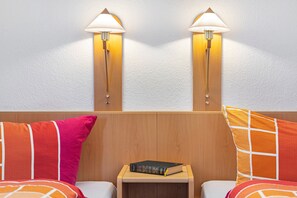 1 bedroom, iron/ironing board, free WiFi, bed sheets - Holiday Apartment Fernblick 1, 50 sqm, Terrace, Shared Garden, Dogs Welcome, Wi-Fi (Bad Grund)