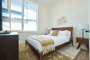 2 Schlafzimmer, Bügeleisen/Bügelbrett, WLAN