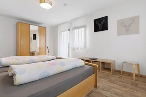 2 chambres, Wi-Fi gratuit, draps fournis