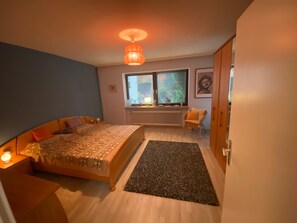 1 sovrum, strykjärn/strykbräda, gratis wi-fi och sängkläder