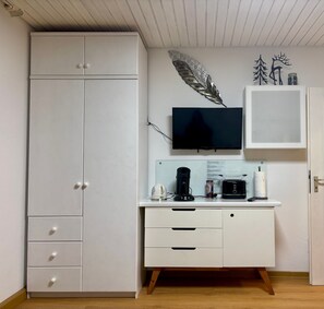 Interior - Apartment 'Riese' with Balcony and Wi-Fi (Triberg im Schwarzwald)