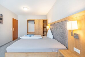 2 habitaciones, wifi gratis y ropa de cama