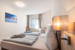 1 quarto, Wi-Fi de cortesia, roupa de cama