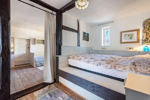 4 chambres, fer et planche à repasser, Wi-Fi gratuit, draps fournis