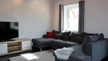 Televisión, mesa de ping pong