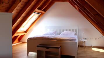 3 bedrooms, free WiFi, bed sheets