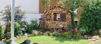 Holiday Apartment 'Sonnenterrasse' with Private Terrace, Private Garden and Wi-Fi