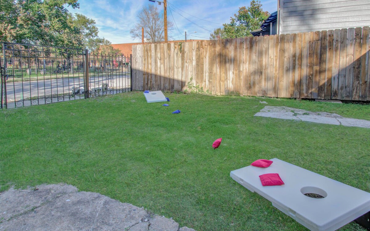 Photo 45 of 3 Bed, 2.5 Bath, 10 Minutes from Downtown, Fire-Pit, and Outdoor Theater