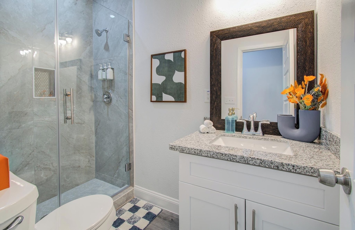 Photo 43 of 3 Bed, 2.5 Bath, 10 Minutes from Downtown, Fire-Pit, and Outdoor Theater