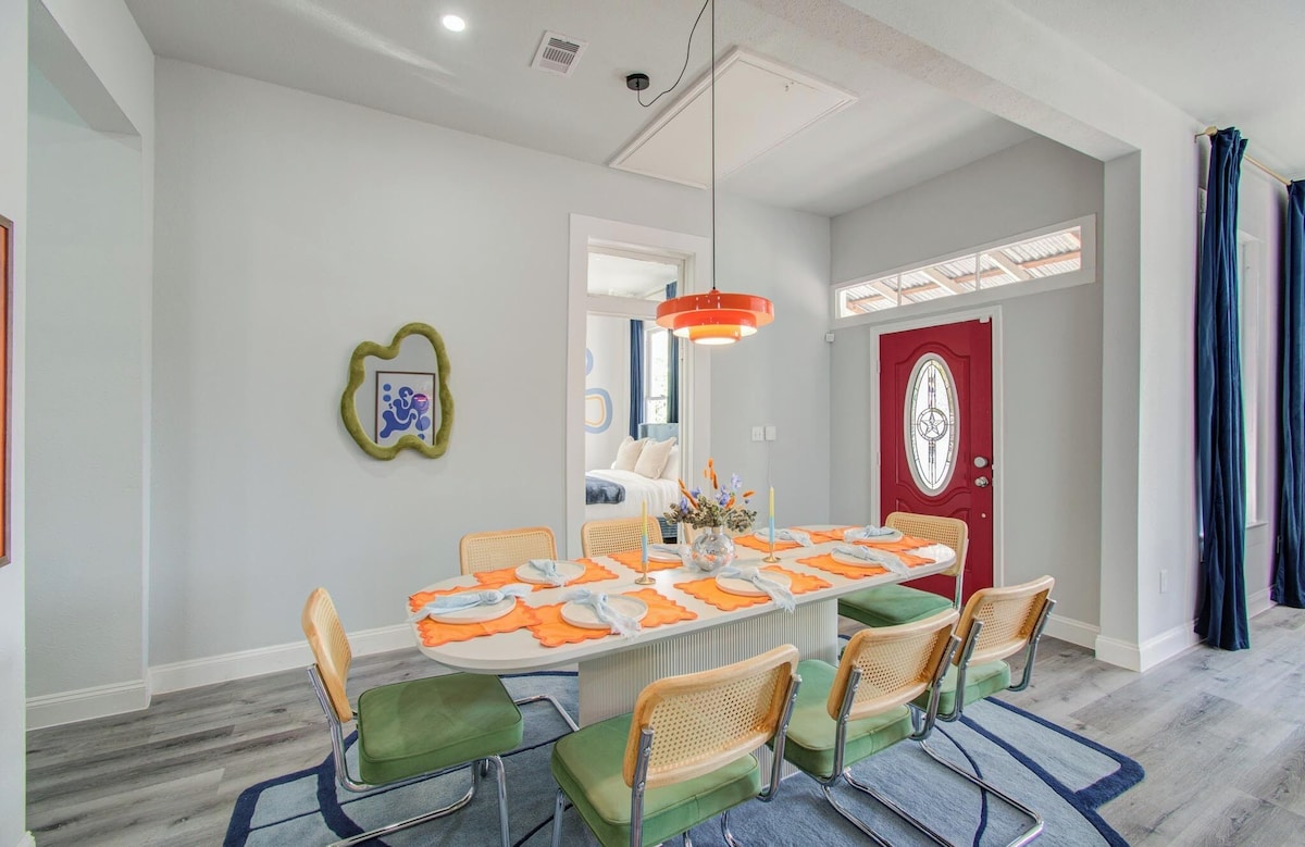 Photo 16 of 3 Bed, 2.5 Bath, 10 Minutes from Downtown, Fire-Pit, and Outdoor Theater