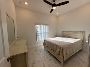 2 bedrooms, iron/ironing board, WiFi, bed sheets