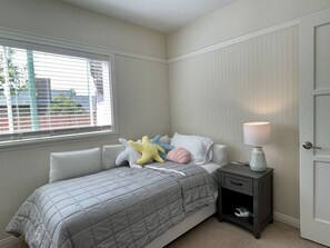 3 dormitorios, escritorio, tabla de planchar con plancha y wifi gratis