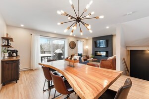 联排别墅 | 起 居区 | 智能电视