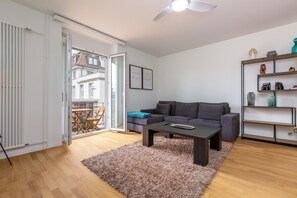 Lägenhet Executive - 2 sovrum | Vardagsrum | 32-tums smart-tv med digitalkanaler