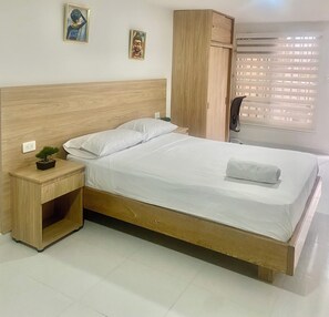 1 chambre, fer et planche à repasser, Wi-Fi, draps fournis