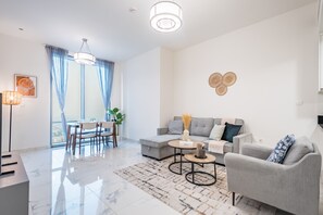Smart TV - Bright 1BR in Noura Tower, Al Habtoor City, Business Bay (Dubai)