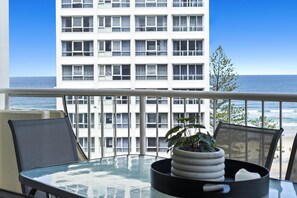 Property grounds - 3 Bedroom Apartment with Ocean View - Q Stay (Moroccan 41 - 2N - NB) (Surfers Paradise)