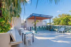 Outdoor dining - Tropical Suite N.9 Pelicanos (Cozumel)