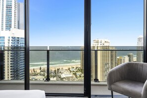 Property grounds - 1 Bedroom + Study Ocean View Apartment — Q Stay (COC 1313 - 2N - NB) (Surfers Paradise)