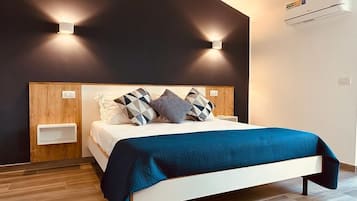 In-room safe, desk, blackout curtains, soundproofing