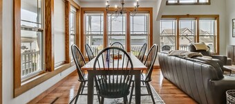 Saratoga Lakeside Lookout|9 Beds|EV Charger|Views