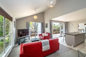 TV connectée, cheminée