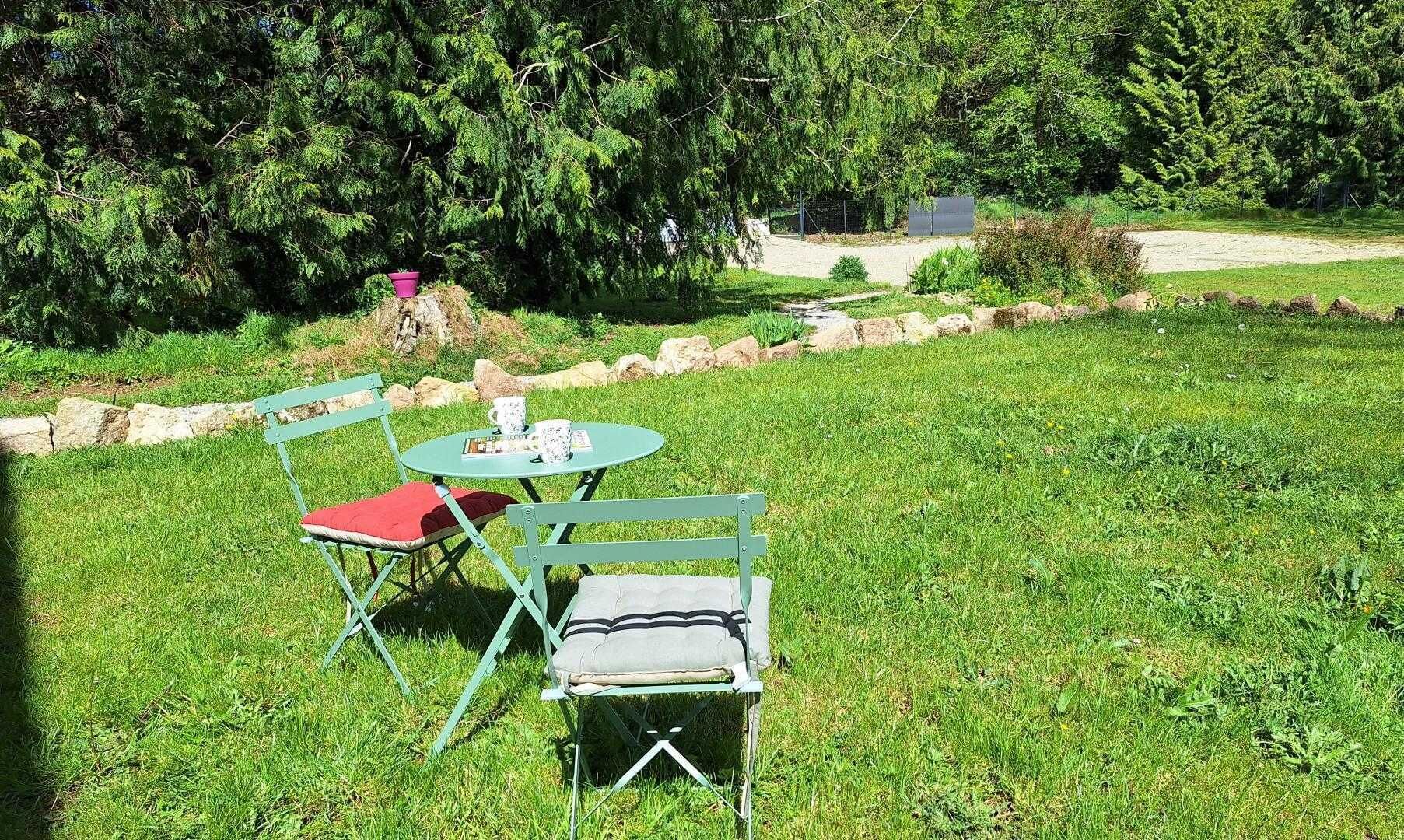 屋外ダイニングエリア