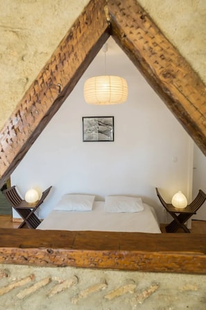 1 slaapkamer, een strijkplank/strijkijzer, internet, beddengoed