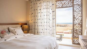 2 bedrooms, in-room safe, iron/ironing board, free WiFi