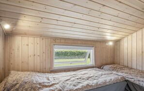 4 室のベッドルーム、旅行用ベビーベッド、WiFi (無料)