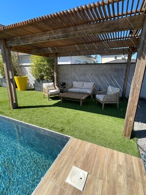 Pool - Villa Meyzieu Grand Large (Meyzieu)
