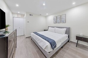 3 habitaciones, escritorio, wifi gratis y ropa de cama 
