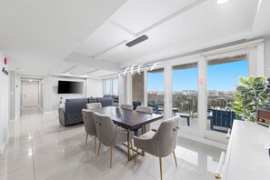 Interior - Solare Tower Sunset Panorama Paradise (South Padre Island)