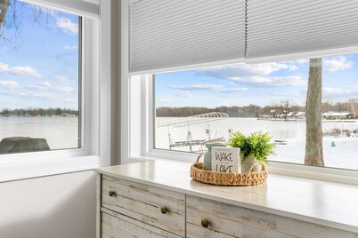 Cozy Winter Retreat w/ Hot Tub & Lakefront Views