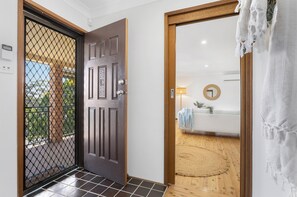 Interior - Seachange Shoal Bay (Shoal Bay)