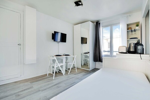 Desk, iron/ironing board, free WiFi, bed sheets