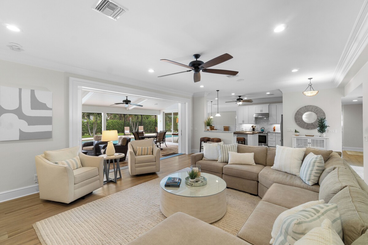 Photo 3 of Luxury 4-Bedroom Moorings Residence | Private Pool