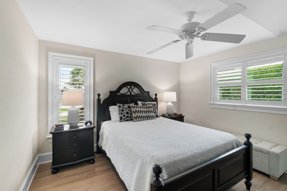 Photo 20 of Luxury 4-Bedroom Moorings Residence | Private Pool