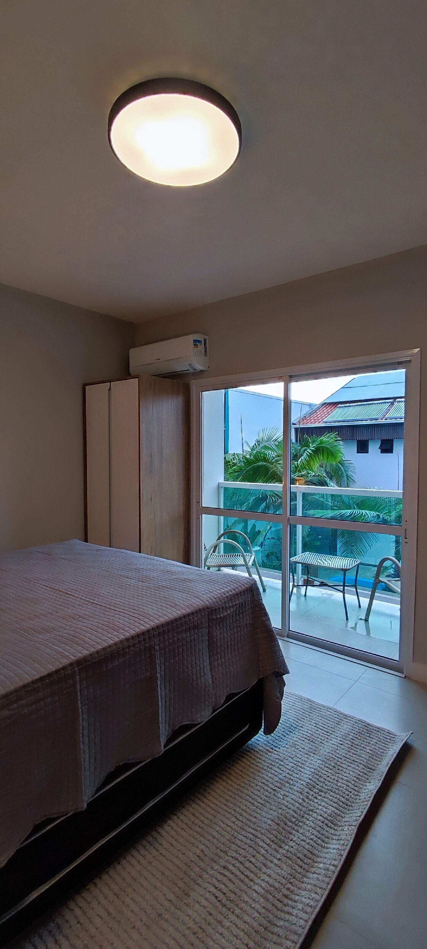 Deluxe Studio Suite | Free WiFi