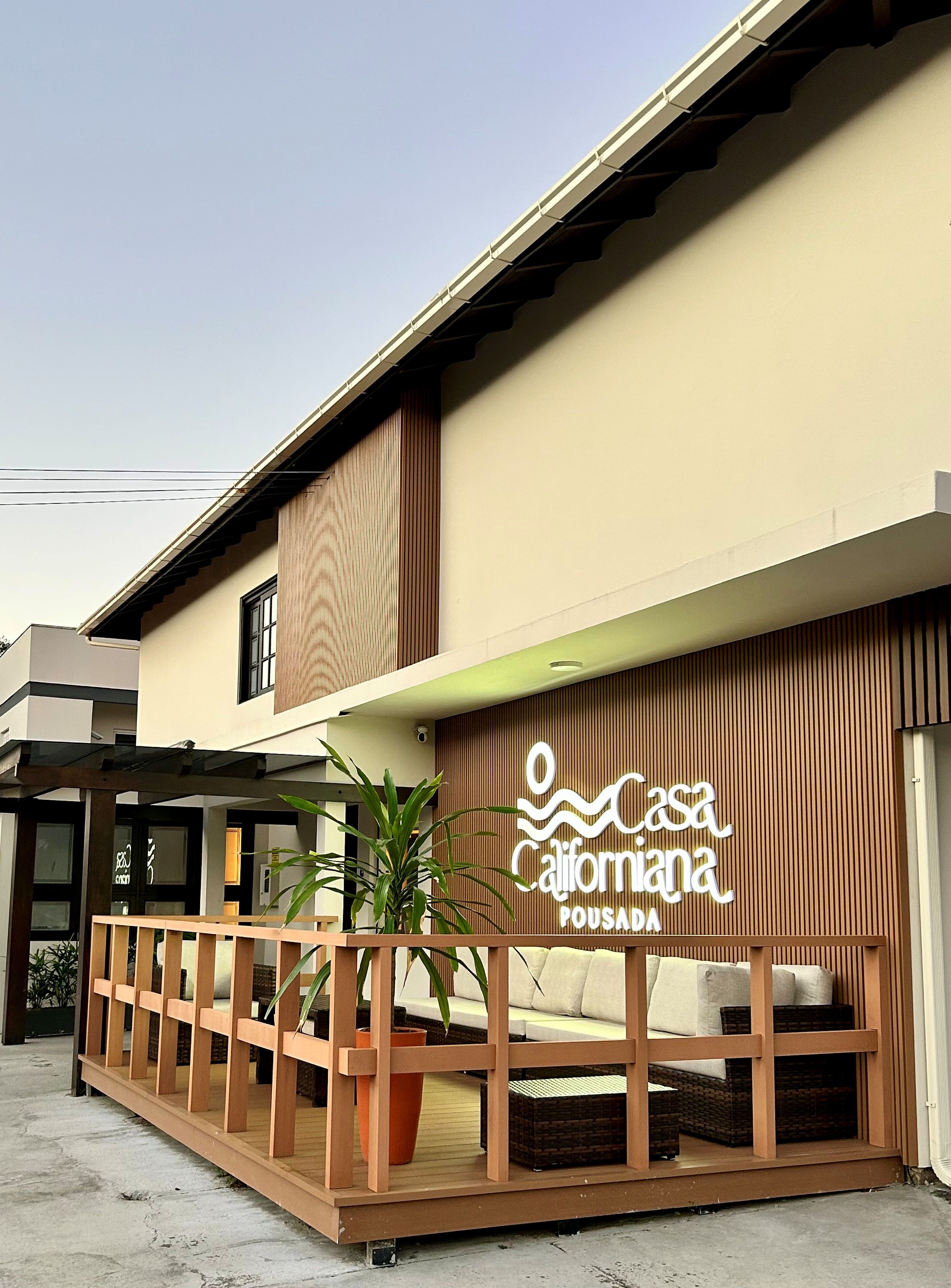 واجهة المنشأة