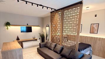 Deluxe Studio | Free WiFi