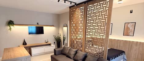 Deluxe Studio | Free WiFi