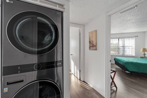 Desk, WiFi, bed sheets