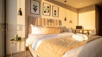 Loft | 1 bedroom, in-room safe, iron/ironing board, free WiFi