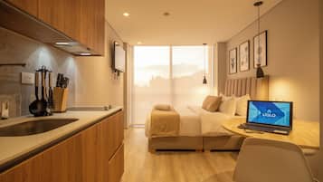 Loft | 1 bedroom, in-room safe, iron/ironing board, free WiFi