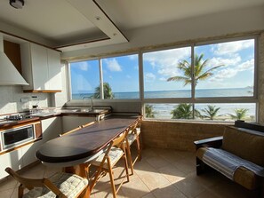 Appartement, 1 chambre, patio, vue jardin | Intérieur