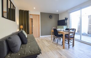 Living area - Gorgeous home in Esquay-sur-Seulles (Esquay-sur-Seulles)