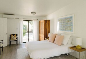 3 habitaciones, tabla de planchar con plancha, wifi y ropa de cama